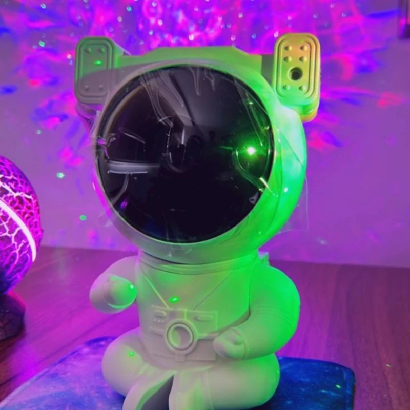 چراغ خواب مدل کهکشانی فضا نورد نشسته projector galactic 3