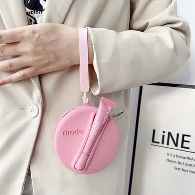 کیف کوچک نگهدارنده رژ لب Rhode | کیف سیلیکونی با جای مخصوص رژ و بالم لب
